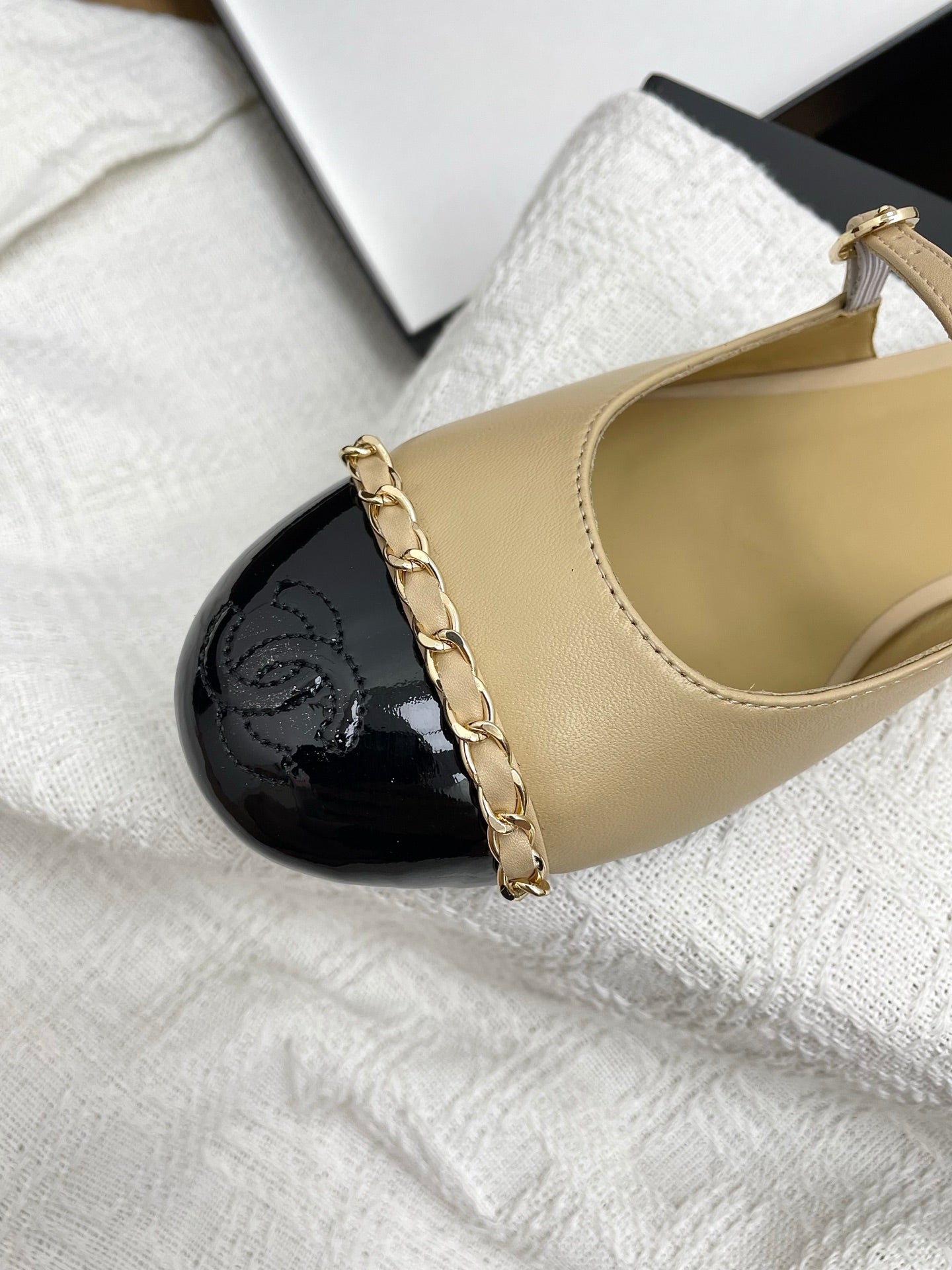 CC 25 Mules Flats Beige Sheepskin 311499