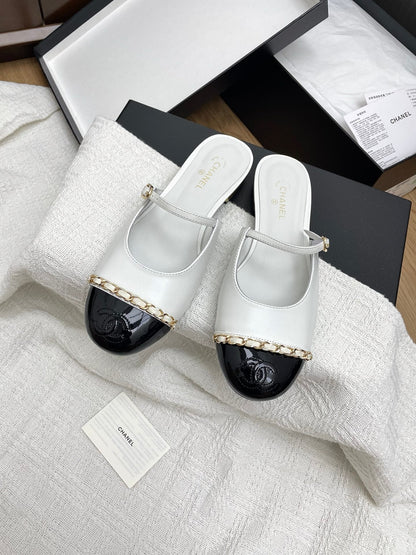 CC 25 Mules Flats White Sheepskin 311500