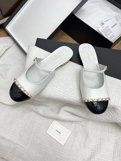 CC 25 Mules Flats White Sheepskin 311500