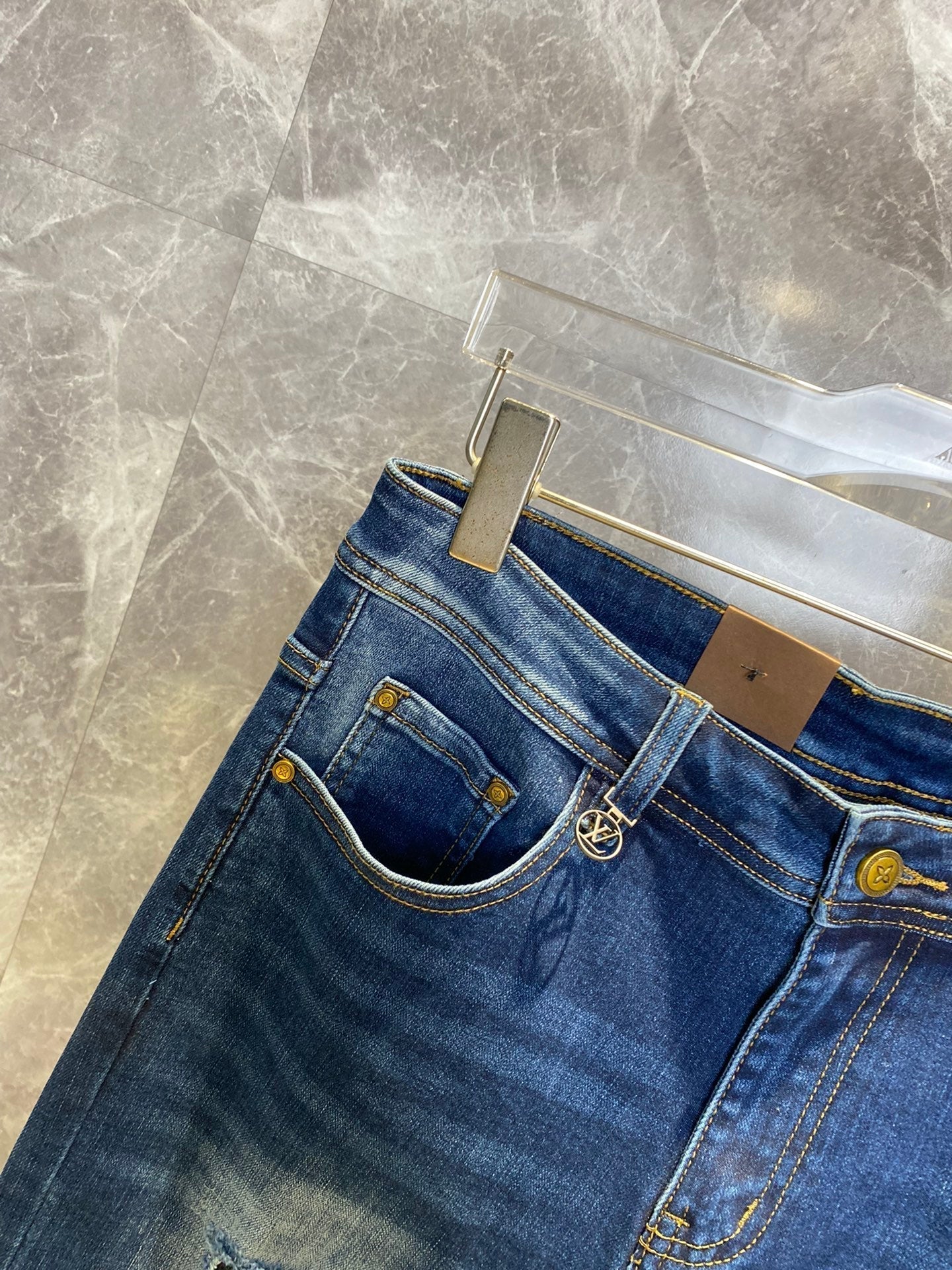 LV BLUE DENIM JEAN 239576