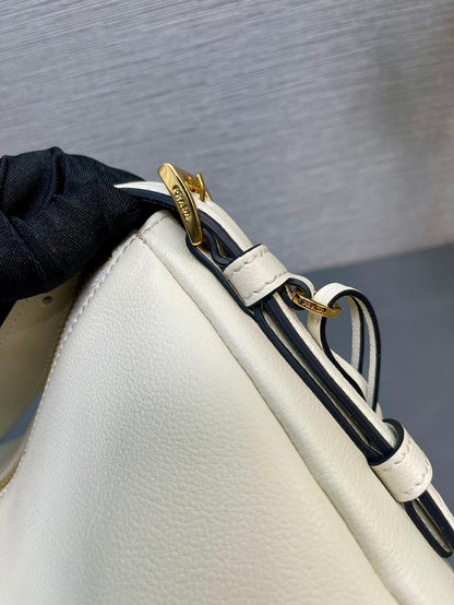 LARGE HOBO BAG 39 IN WHITE SOFT LAMBSKIN