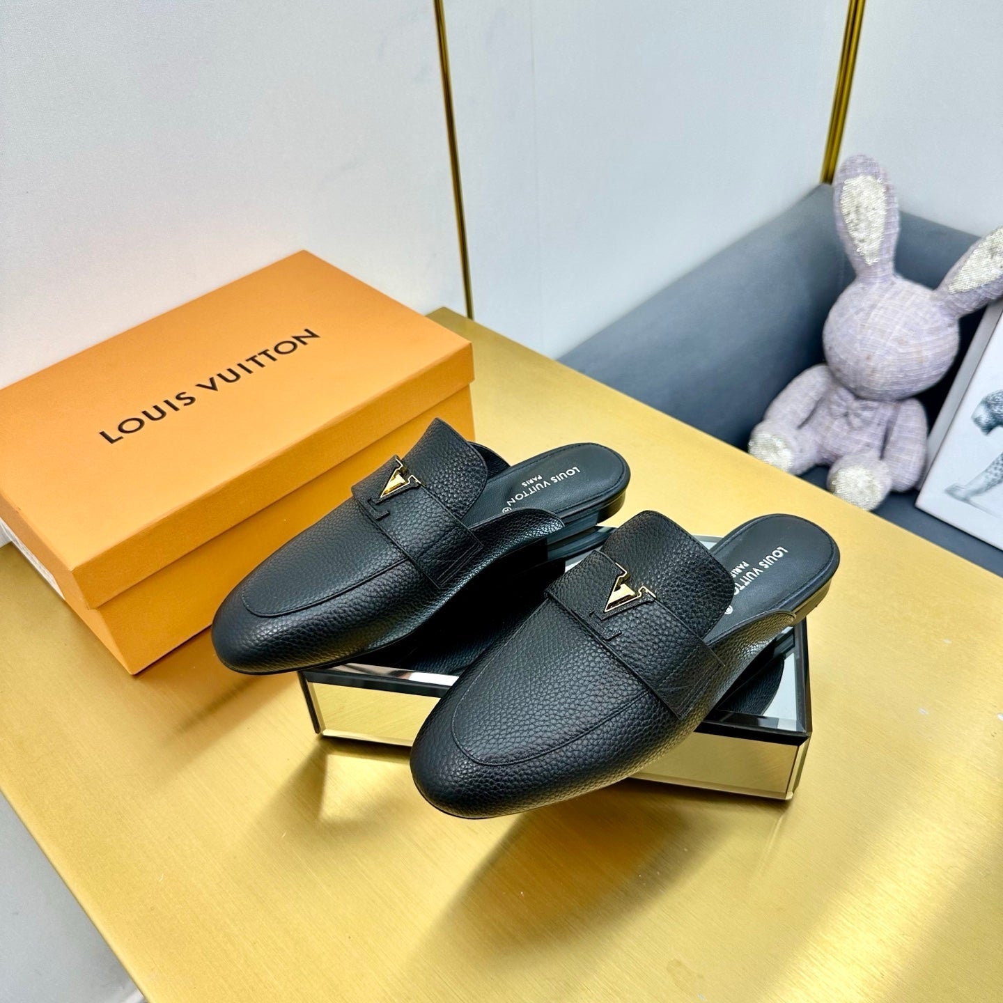 LV 25C LV Capri Open Back Loafer Black Wrinkled Cowhide 219926