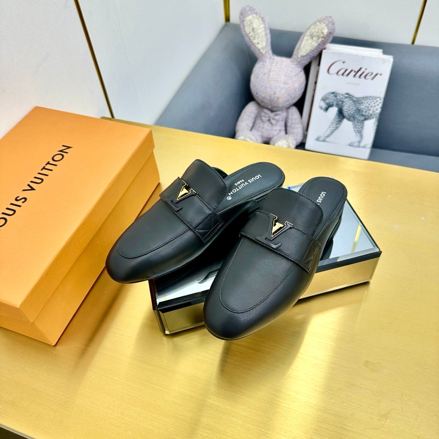 LV 25C Capri Loafer Black Wrinkled Cowhide 219929