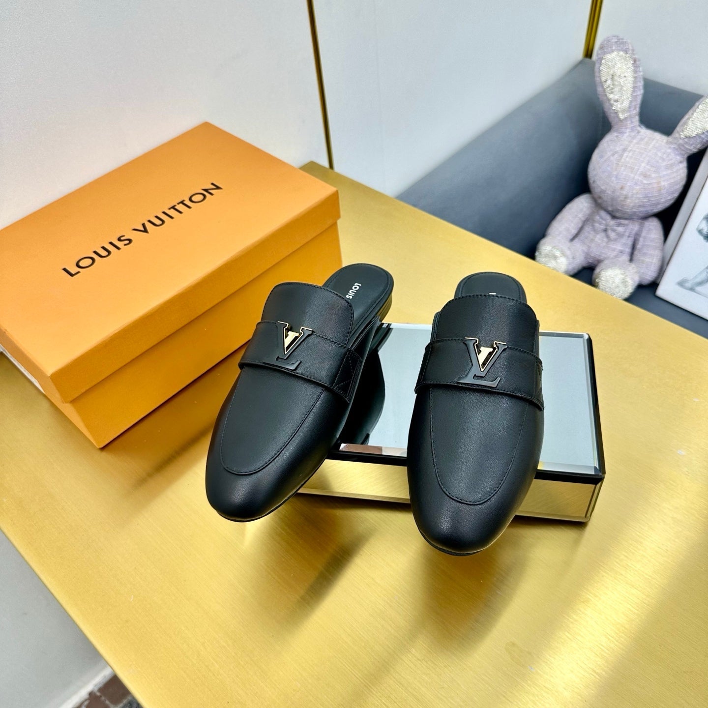 LV 25C LV Capri Open Back Loafer Black Cowhide 219928