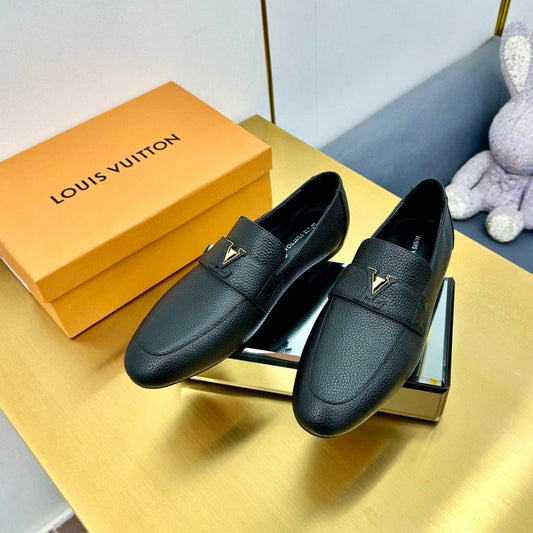 LV 25C Capri Loafer Black Wrinkled Cowhide 219929