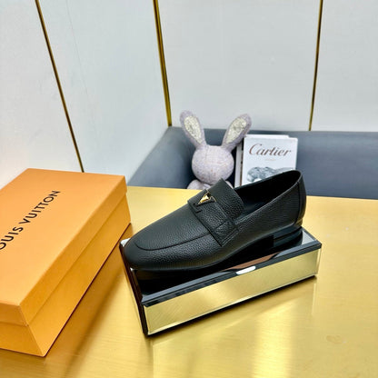 LV 25C Capri Loafer Black Wrinkled Cowhide 219929