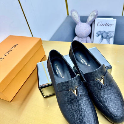 LV 25C Capri Loafer Black Wrinkled Cowhide 219929
