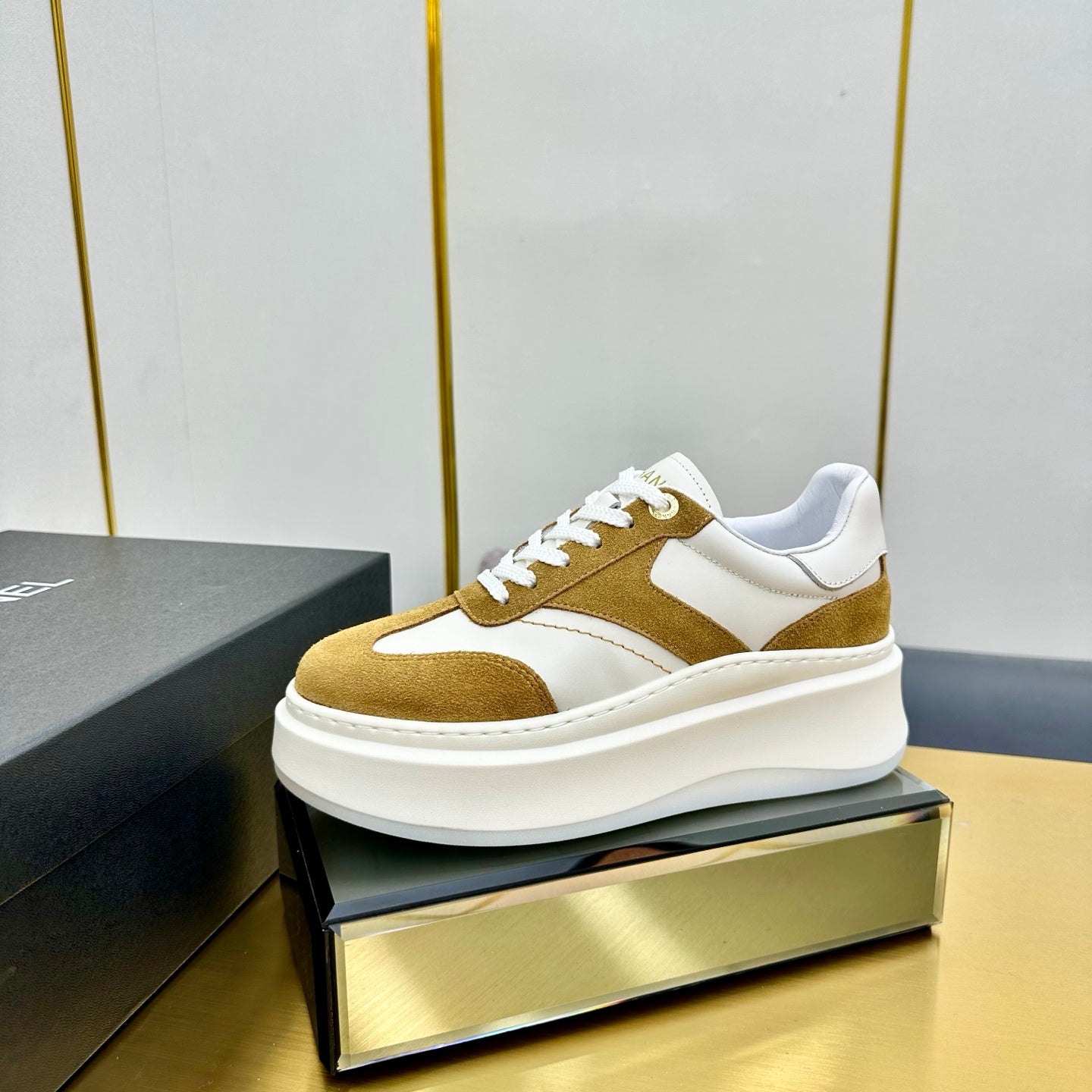 CC 25 Sneaker Brown mix White Suede 238473