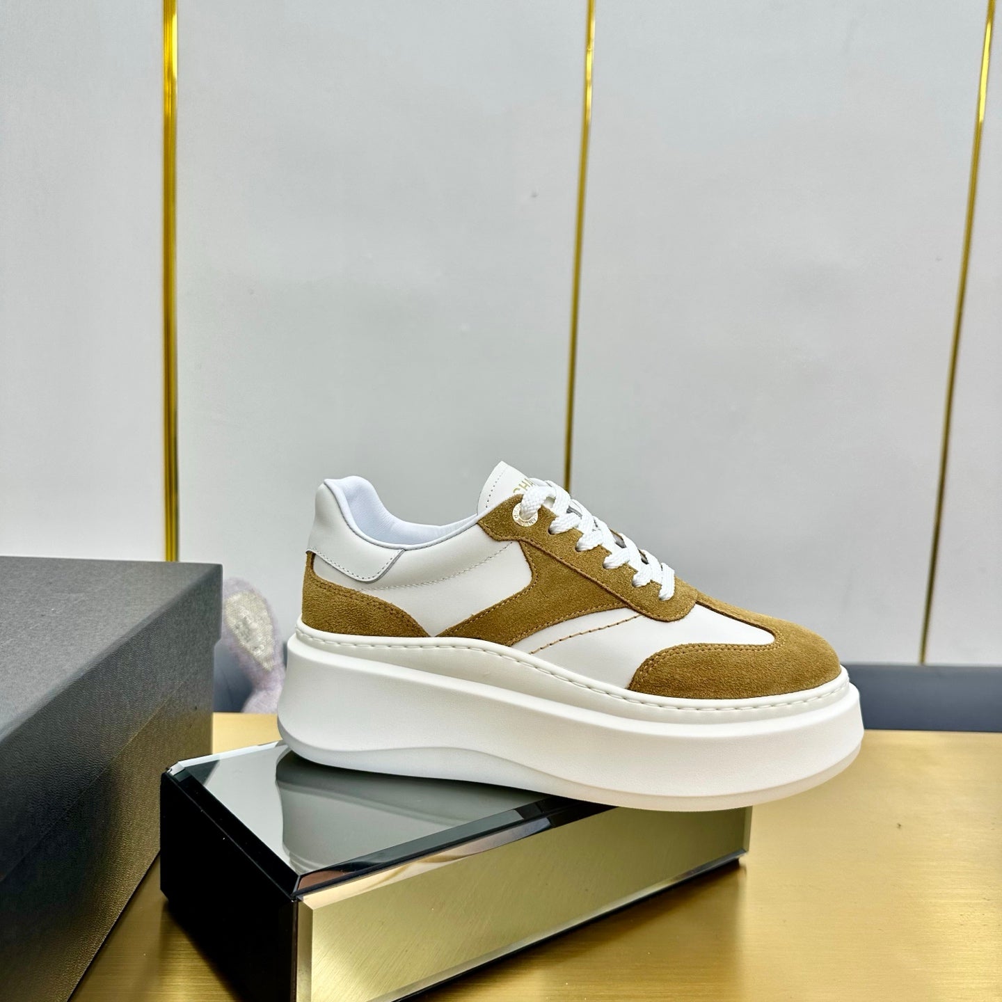 CC 25 Sneaker Brown mix White Suede 238473