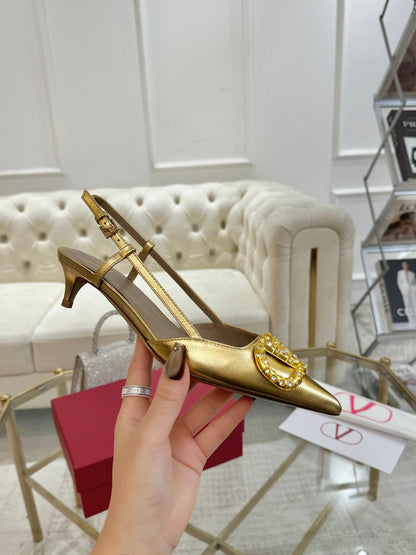 VT Vlogo Signature Gold Slingback Cowhide 342233