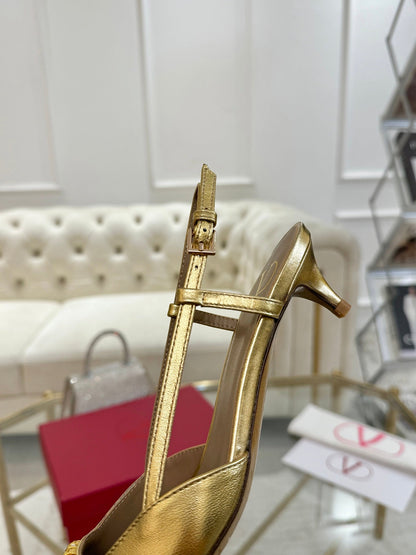 VT Vlogo Signature Gold Slingback Cowhide 342233