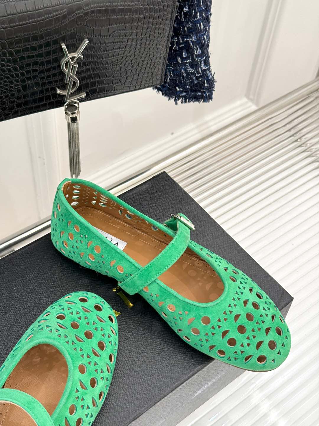 Alaia Women's Ballet Flat Shamrock Green Suede 293221