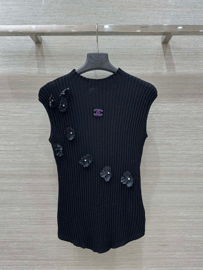 CC 25 Flower Set Black Wool Acrylic