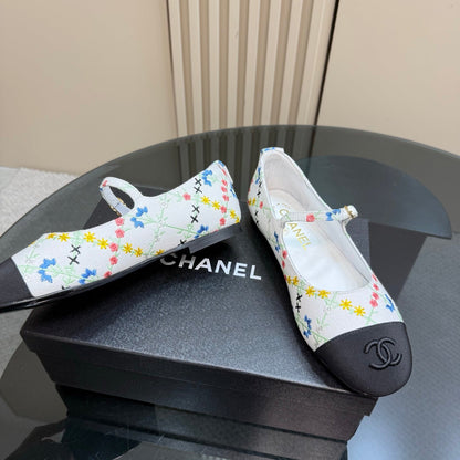 CC 25 Mary Jane Flats White Pattern Fabric 239405