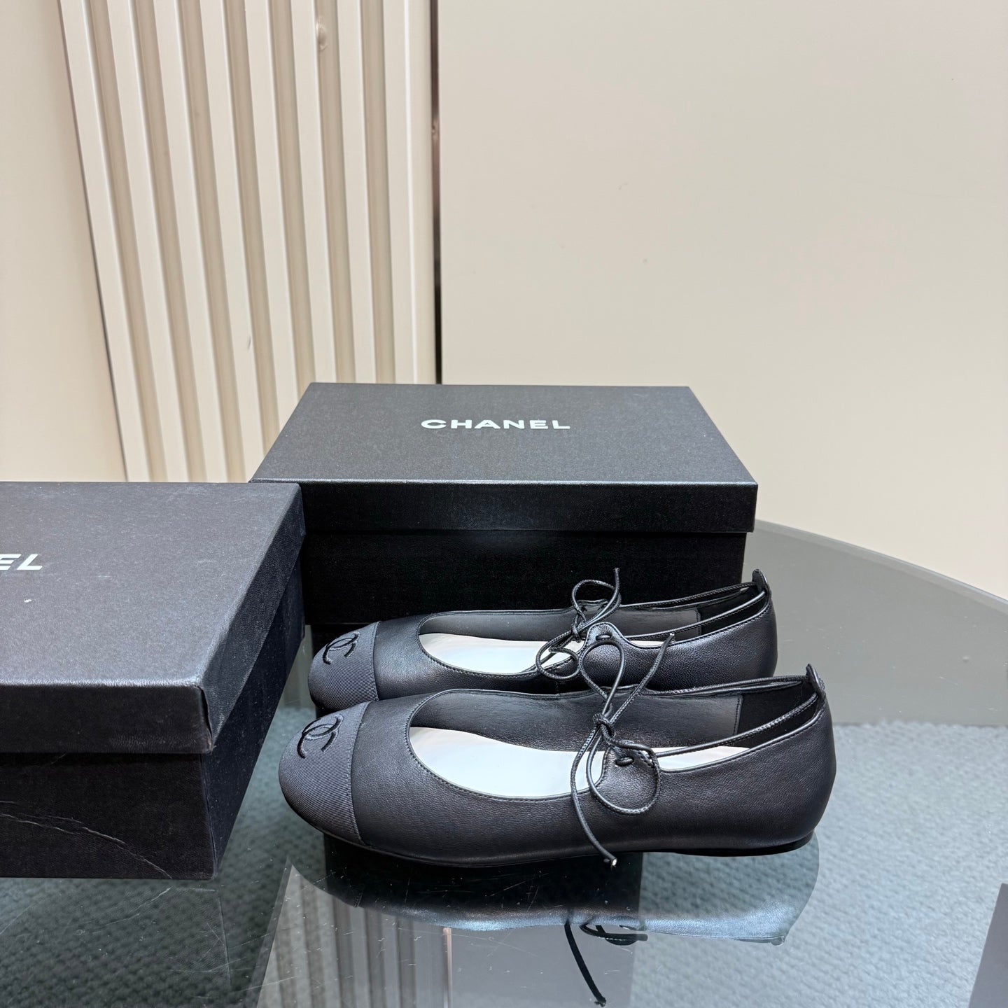CC 25 Mary Jane Flat Black Leather with Fabric 239412