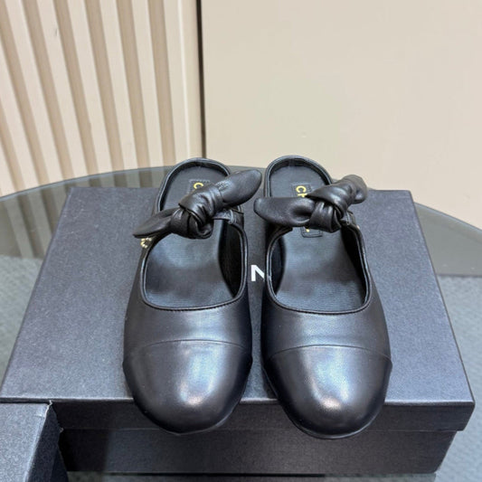 CC 25 Mule Flat Black Sheepskin 239414