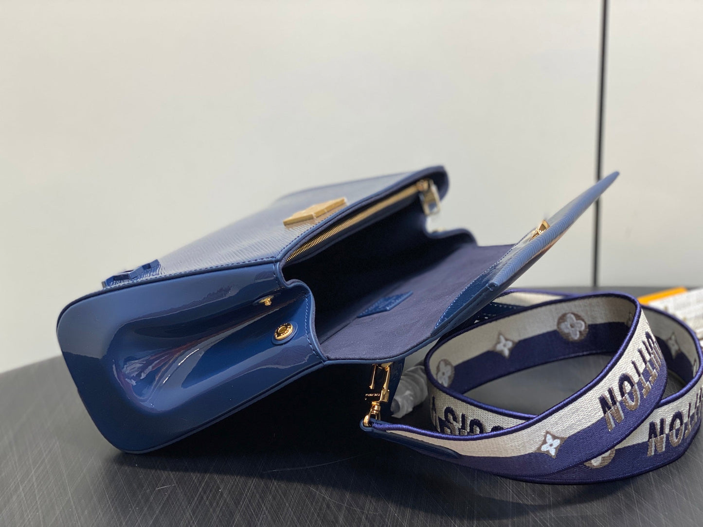 LV Cluny Bag Sapphire Blue  Epi leather