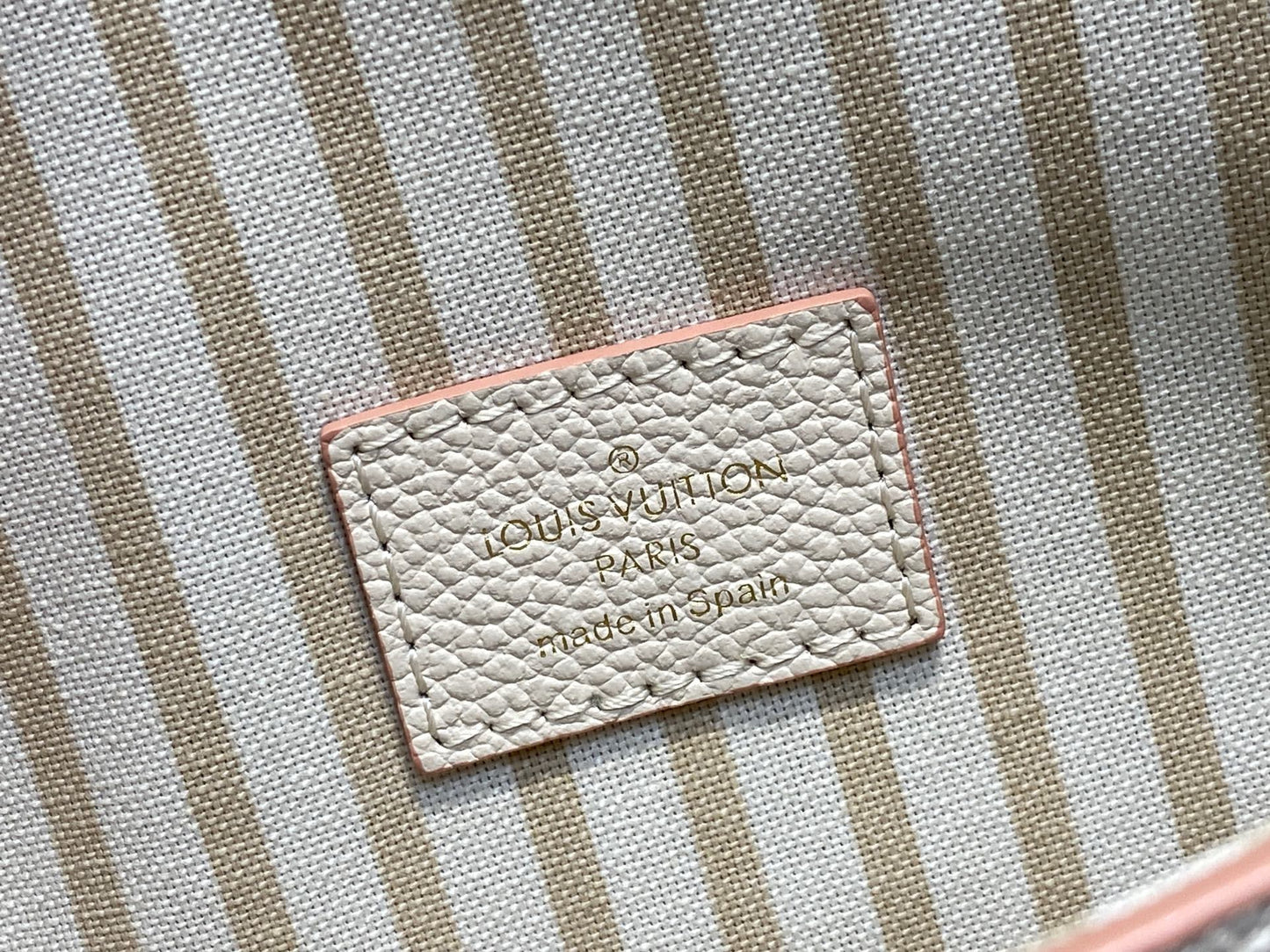 LV Nano Diane 19cm Cream Grained Calfskin