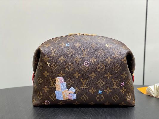 LV Cosmetic Pouch GM 27cm Monogram Coated Canvas