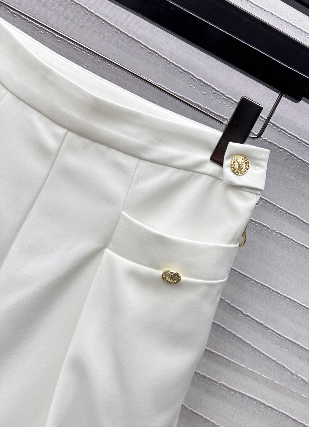 LV Short Polyester 232653