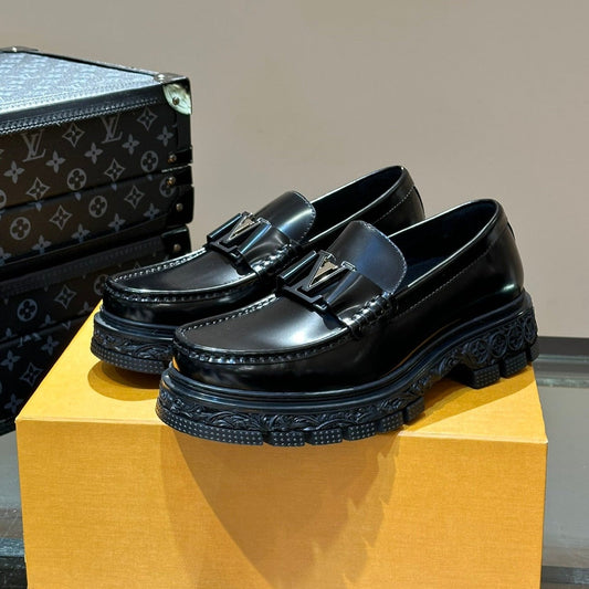 LV MAJOR LOAFER IN BLACK SOFT CALFSKIN