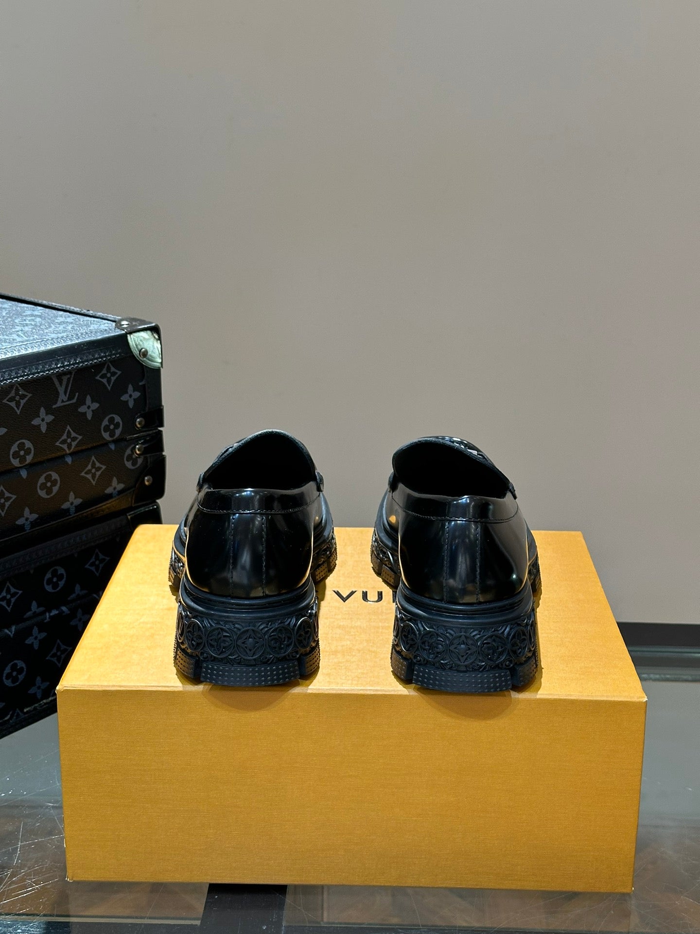 LV MAJOR LOAFER IN BLACK SOFT CALFSKIN