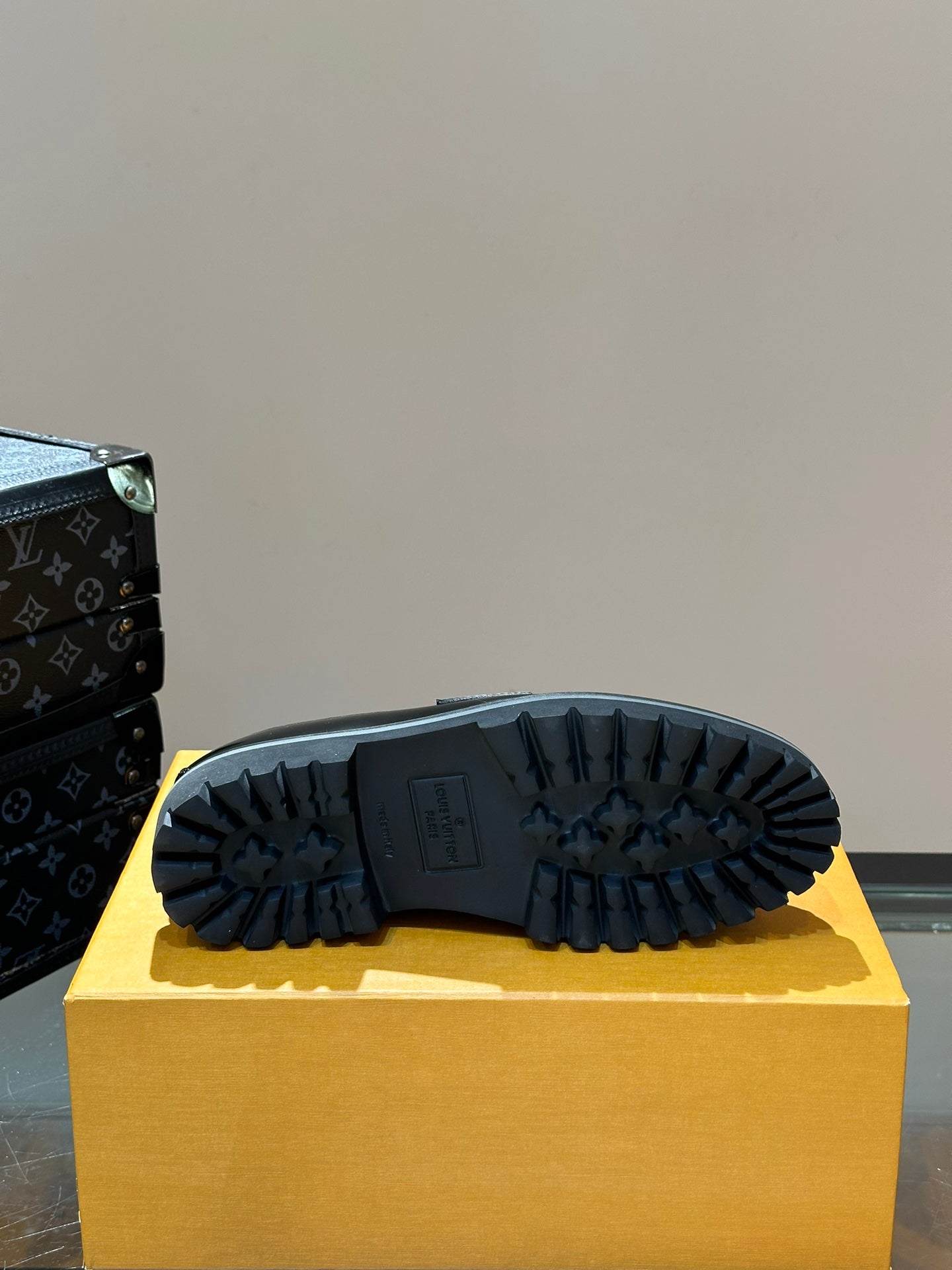 LV MAJOR LOAFER IN BLACK IMPRINT CALFSKIN