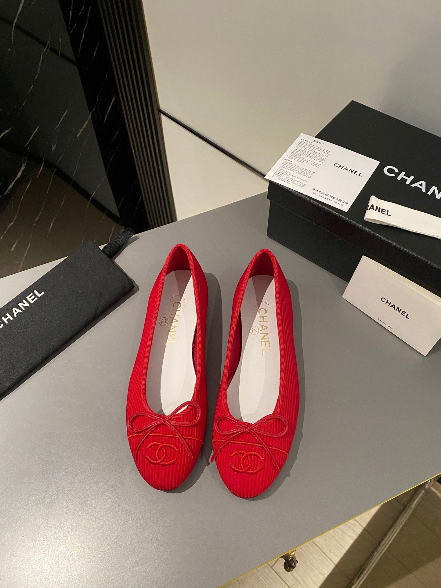 ballet flat red embroidered fabric