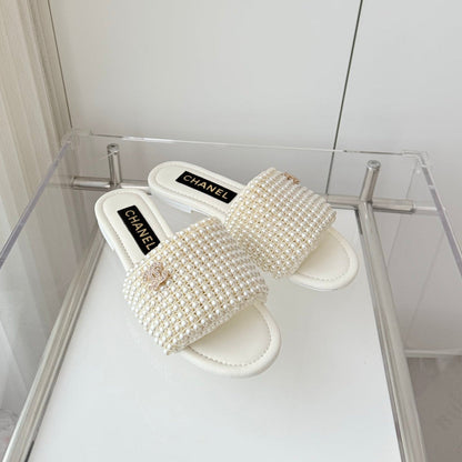 CC 25 Slippers White Leather 238743