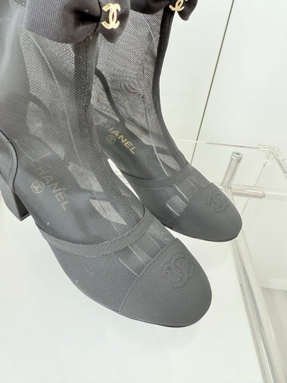 CC 25 Short Boot Black Mesh Fabric 411468