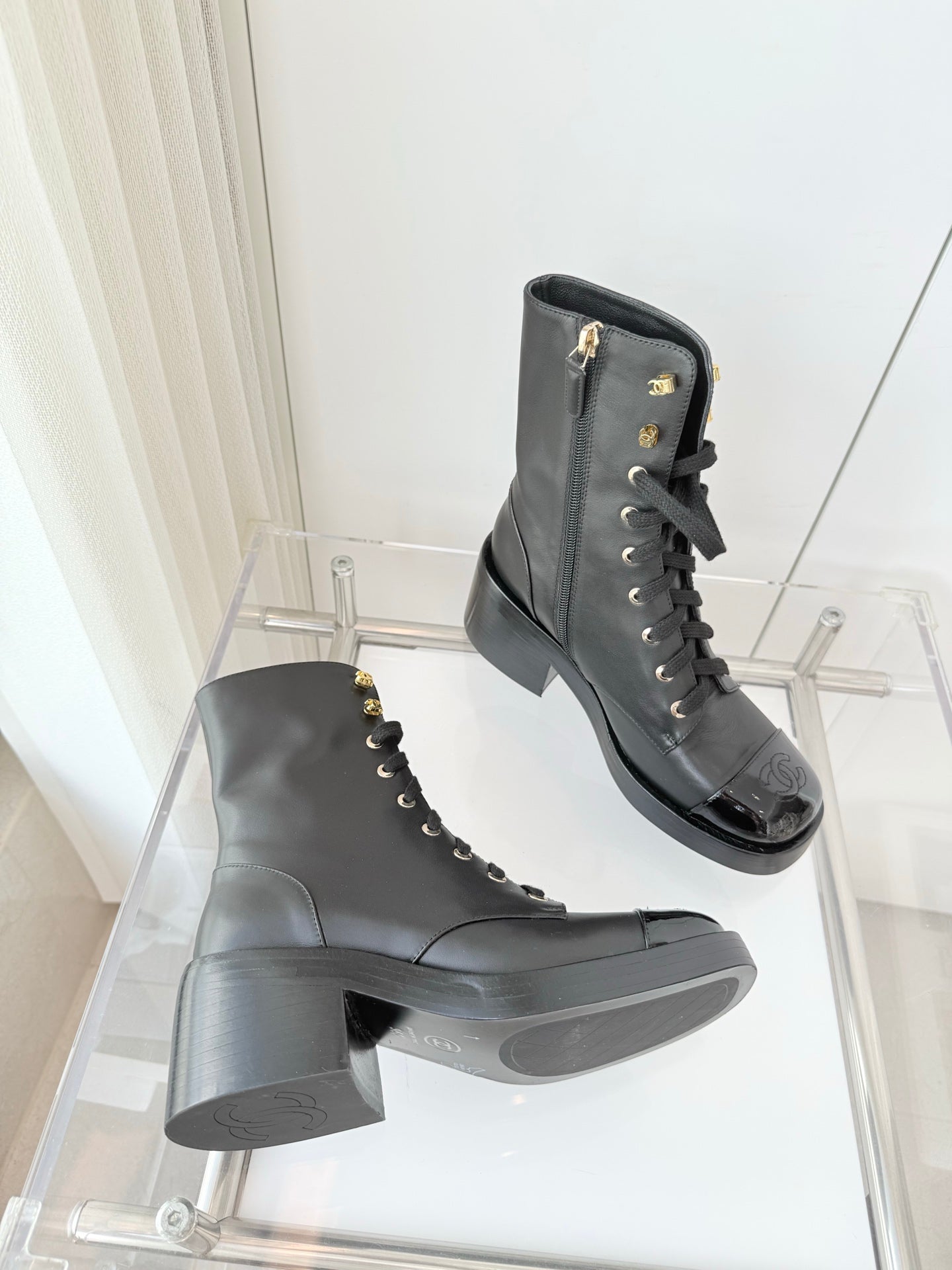CC 25 Short Boot Black Cowhide 411471