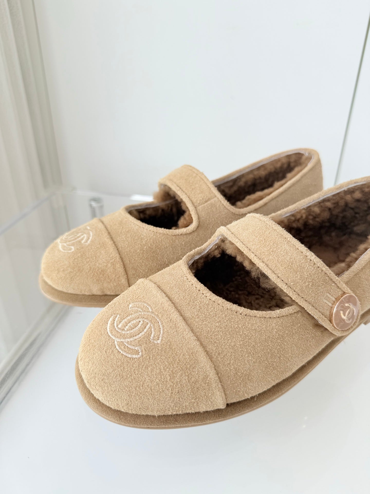 CC 25 Ballet Flats Beige Suede 411484