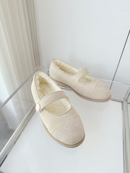 CC 25 Ballet Flats Light Beige Suede 411485
