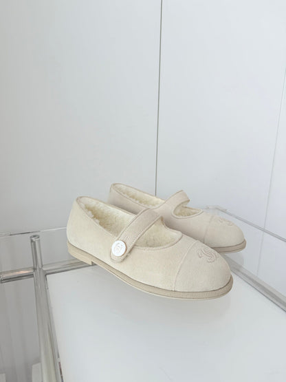 CC 25 Ballet Flats Light Beige Suede 411485