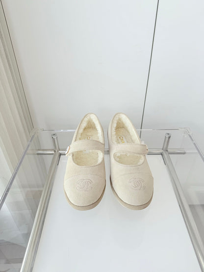 CC 25 Ballet Flats Light Beige Suede 411485