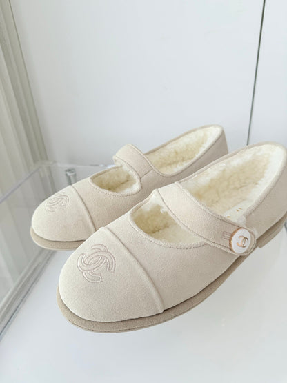 CC 25 Ballet Flats Light Beige Suede 411485