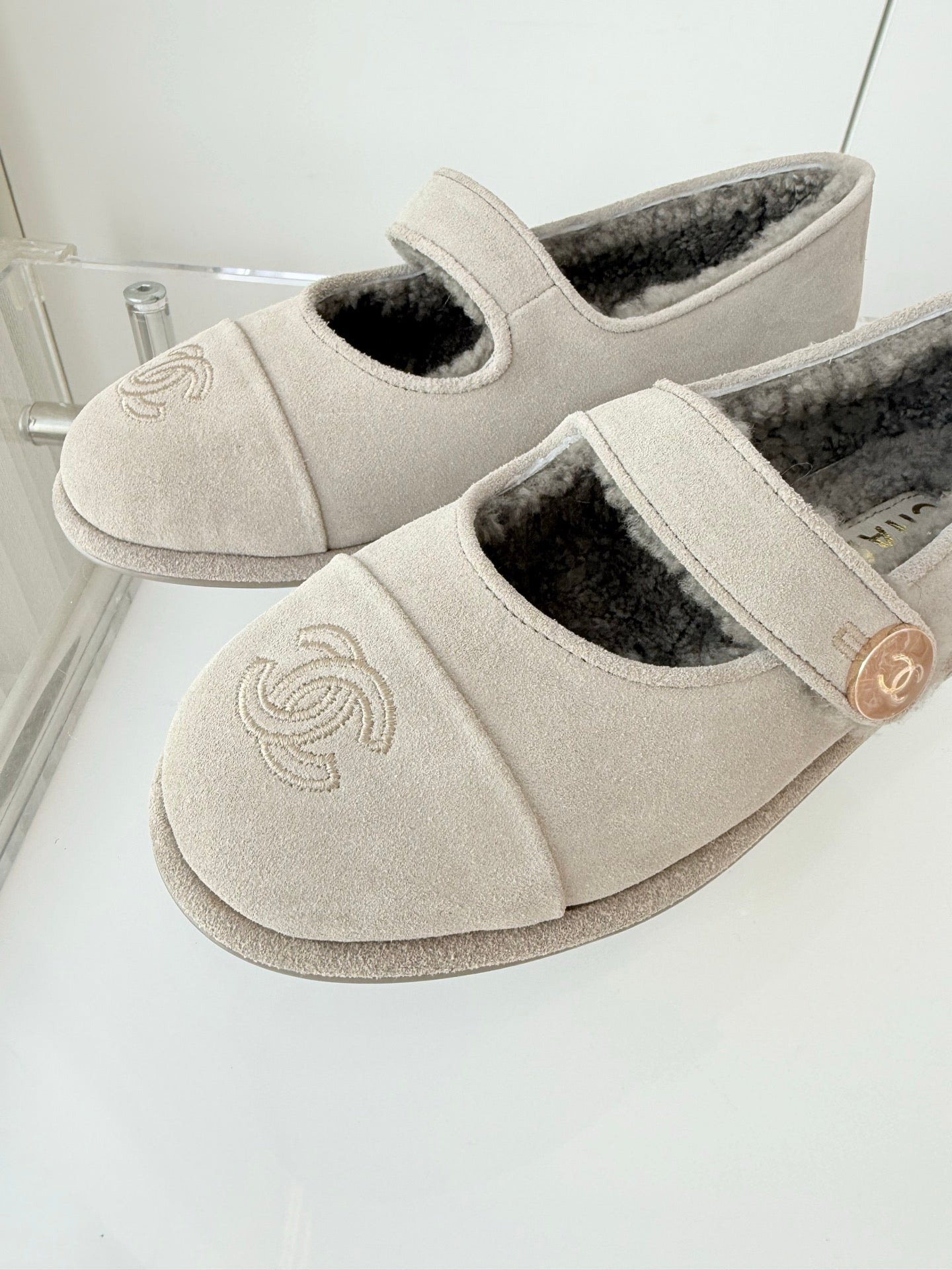 CC 25 Ballet Flats Grey Suede 411487