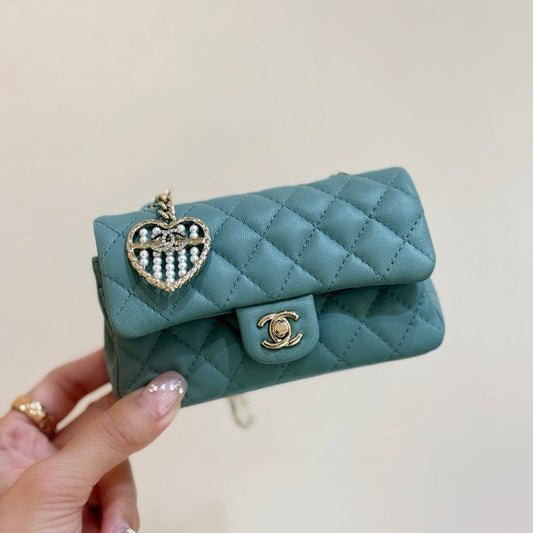 CC 25A super mini bag dusty turquoise lambskin