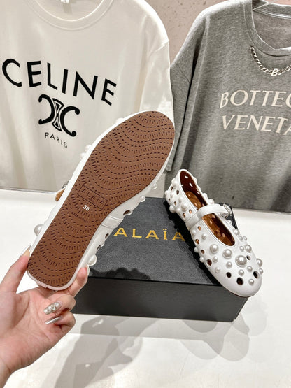 ALAIA PEARL MARY JANE SHOES WHITE LAMBSKIN
