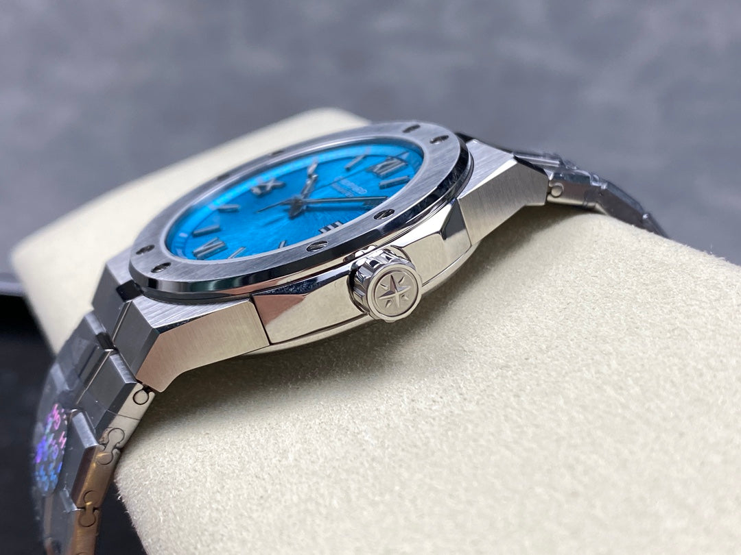 Alpine Eagle 41mm Silver Blue Dial
