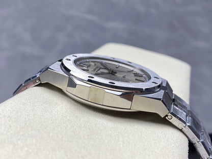 Alpine Eagle 41mm Silver Grey Dial