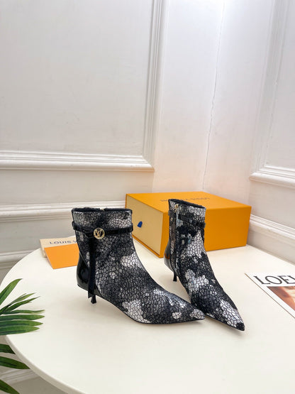 LV Stellar Ankle Boot 40mm White Mix Black Calfskin