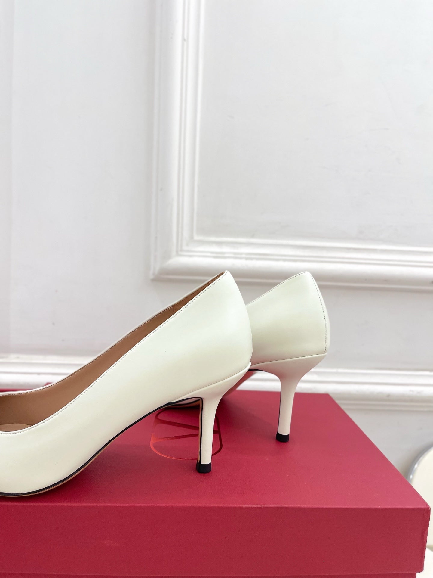 VT 25 Bepointy Pump 8cm White Brown Lambskin 325524