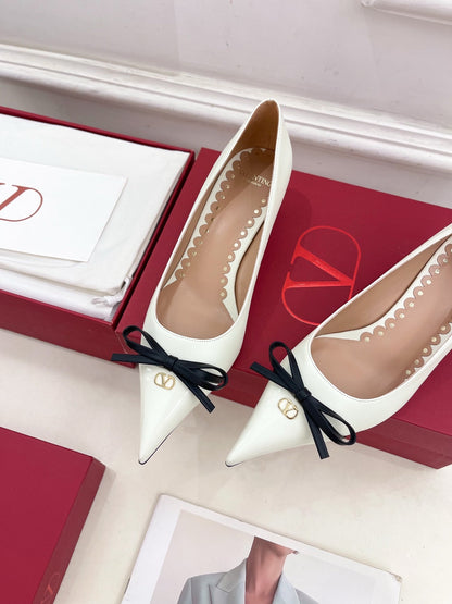 VT 25 Bepointy Pump 4.5cm White Lambskin 325526