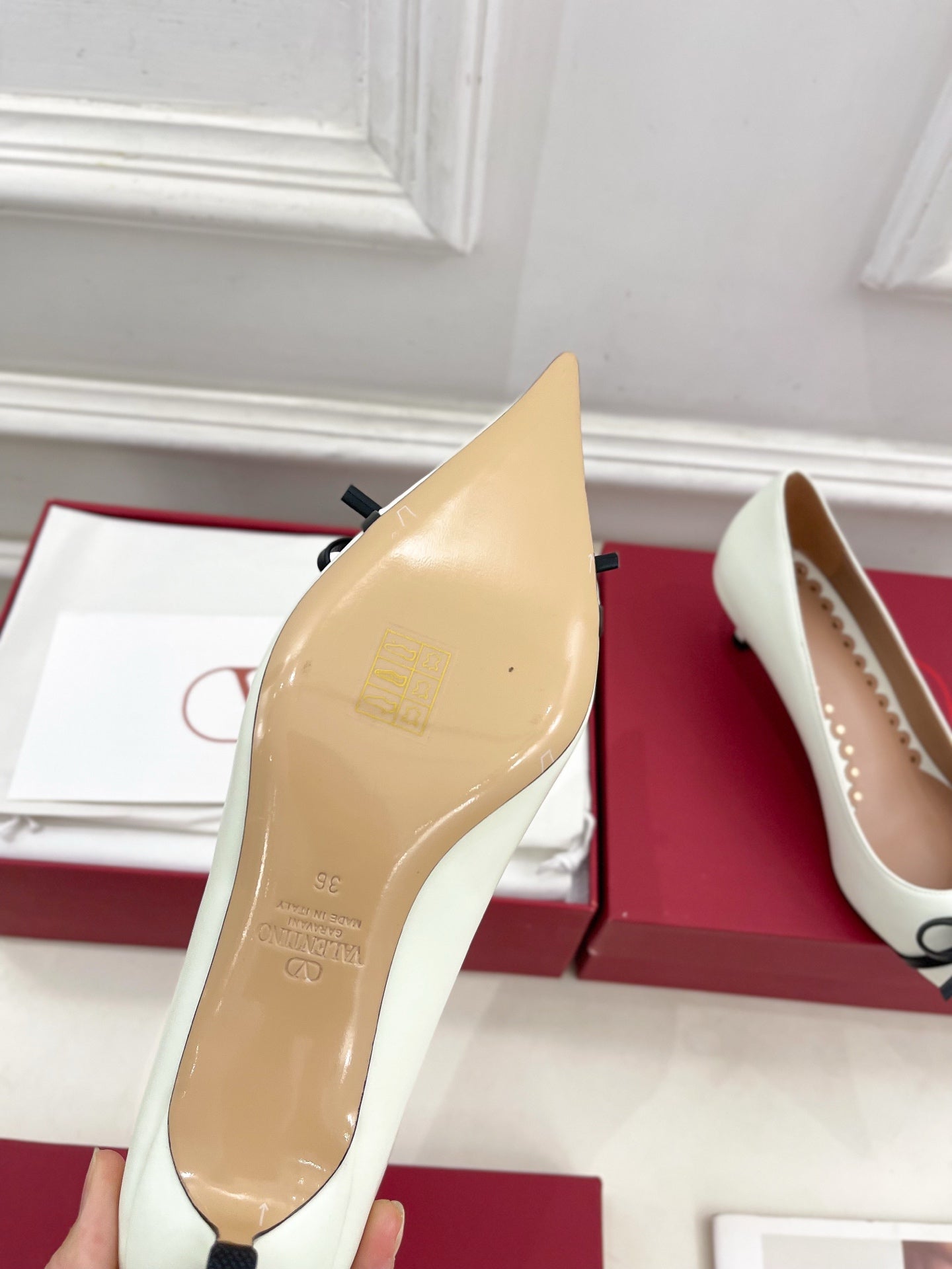VT 25 Bepointy Pump 4.5cm White Lambskin 325526