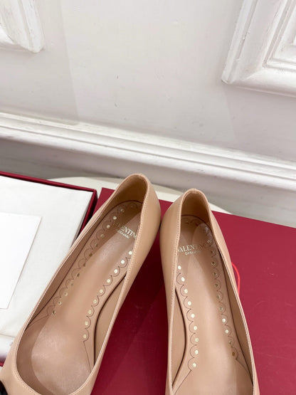 VT 25 Bepointy Pump 4.5cm Nude Blue Lambskin 325527