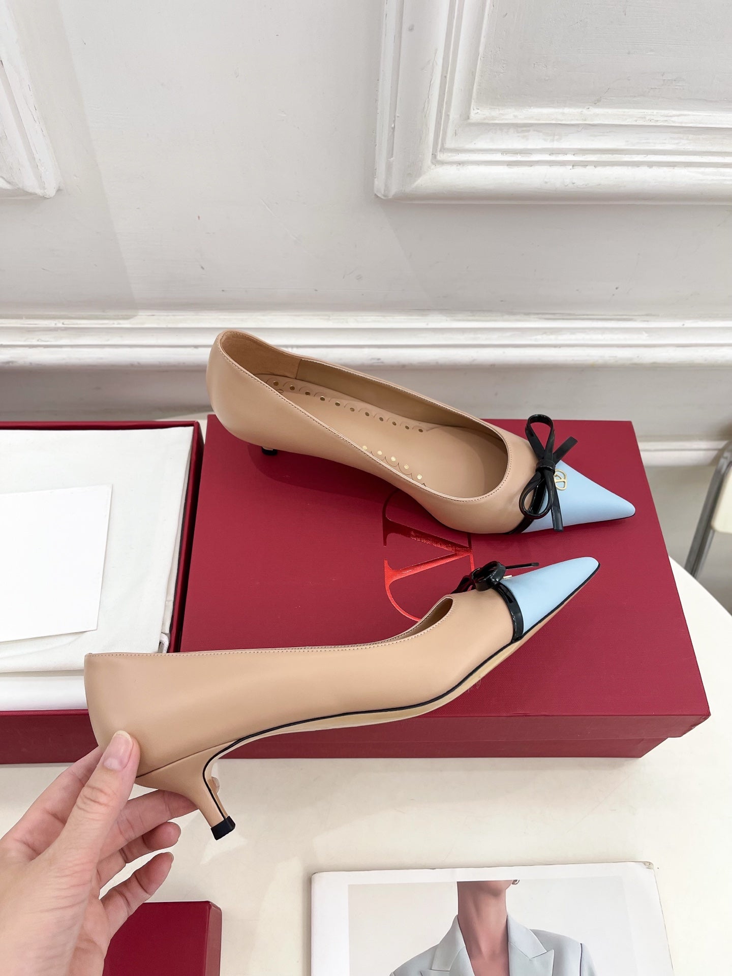 VT 25 Bepointy Pump 4.5cm Nude Blue Lambskin 325527