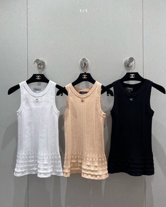 CC 25 Patterned Knitted Vest