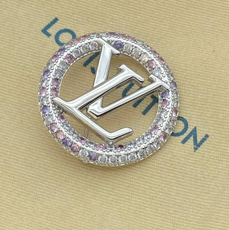 LV Brooch 193006